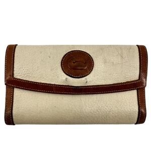Vintage Dooney & Bourke Wallet 90s All Weather Leather Kiss Lock Checkbook Cream
